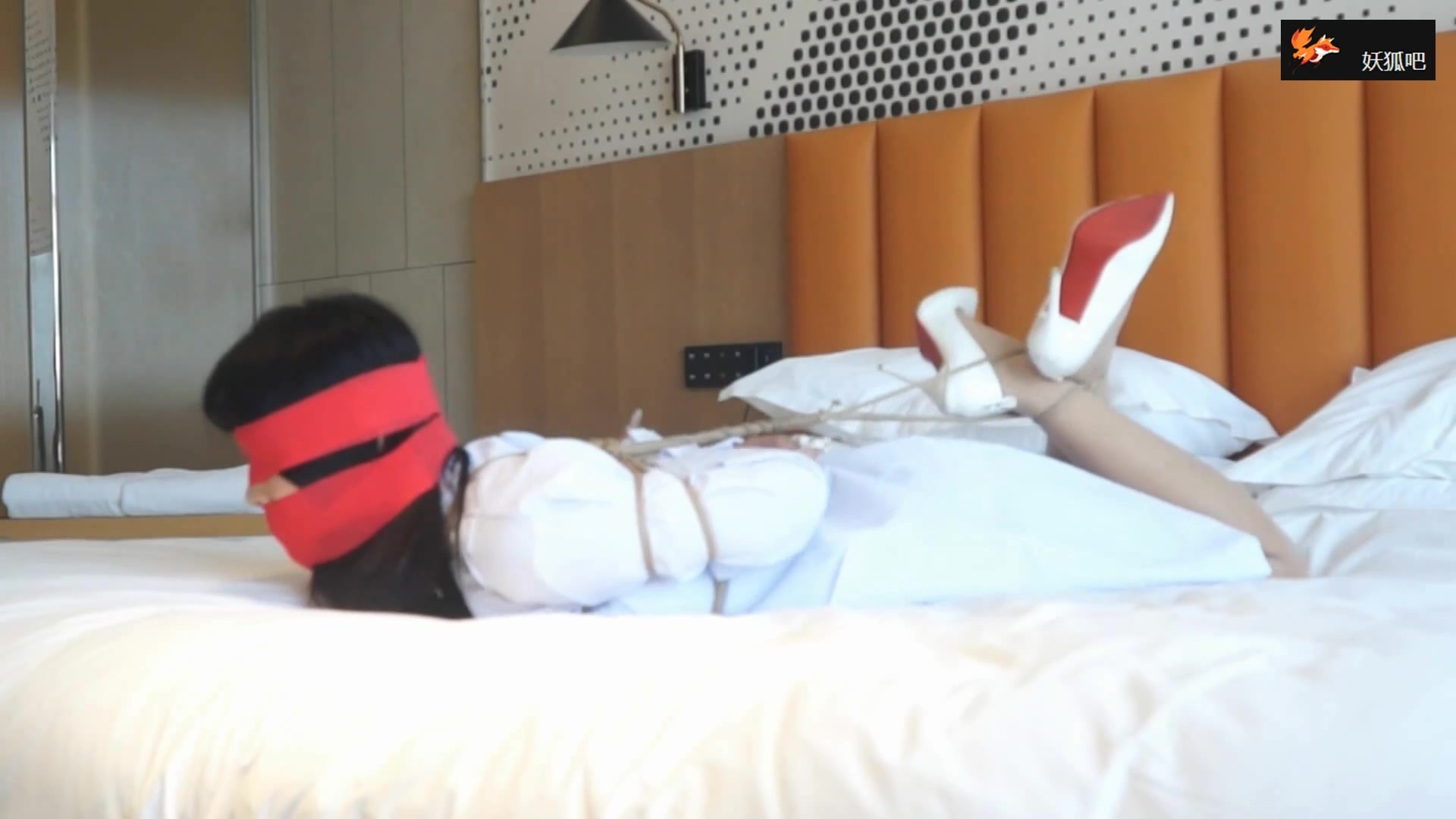 48103----.0005.jpg