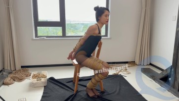 【象人工作室】【以安】黑丝舞蹈生的劫难 日式结构欧式直臂并腿椅子缚 上